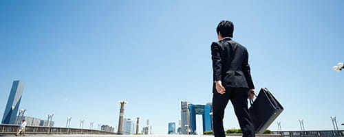 リーダーシップ発揮研修~役割認識と自社への期待編(1日間)