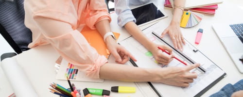 デザイン思考研修 イノベーション実現のプロセスを学ぶ(2時間)