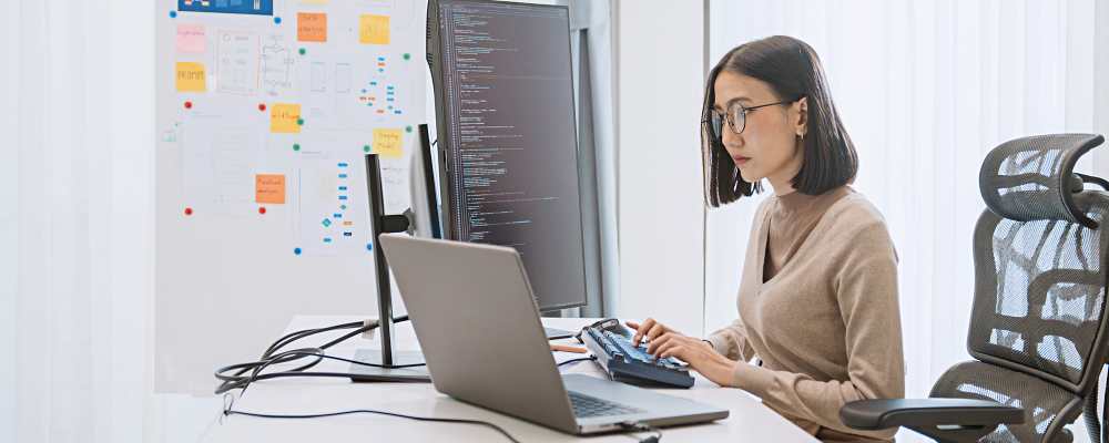 バイブコーディング体験研修～ＡＩの力でプログラムを自動作成する